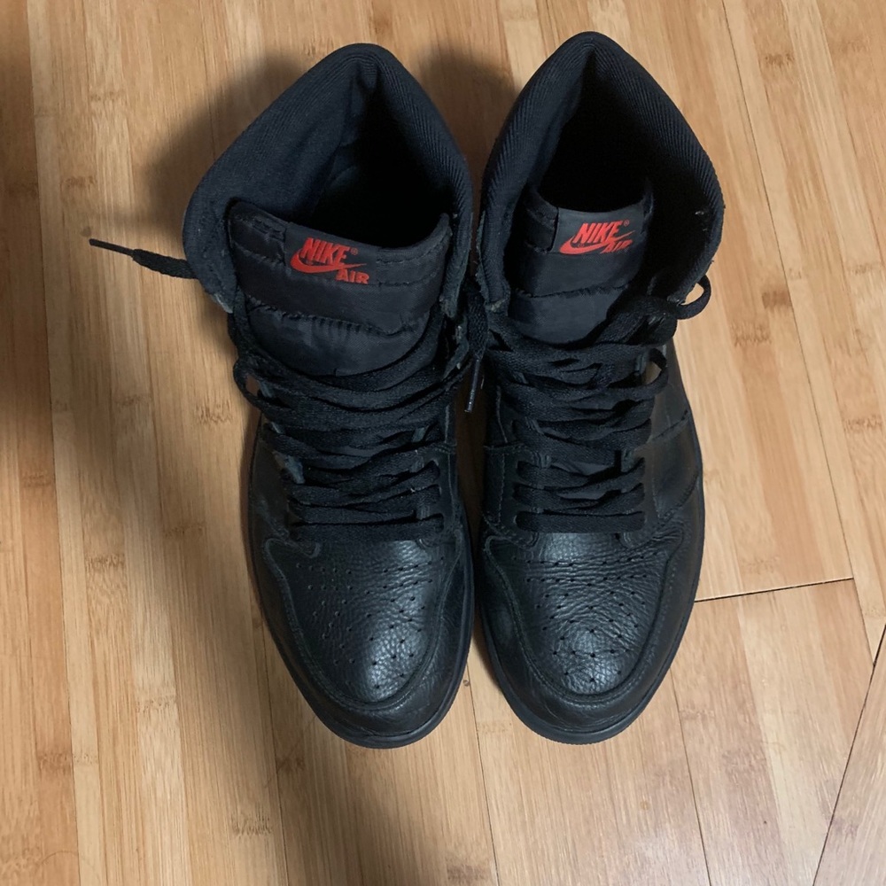 Air Jordan 1s - Picture 6 of 6